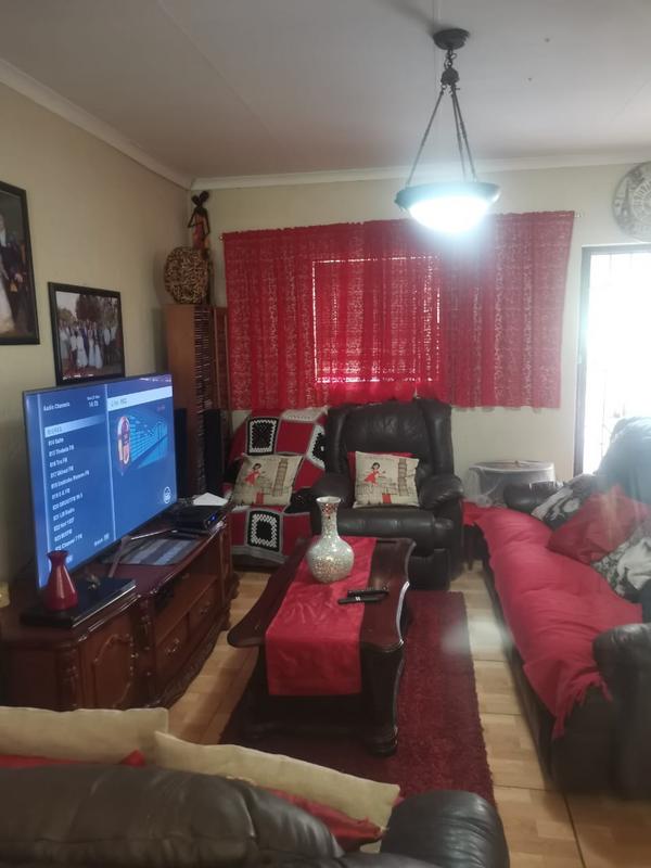 2 Bedroom Property for Sale in Vaalpark Free State